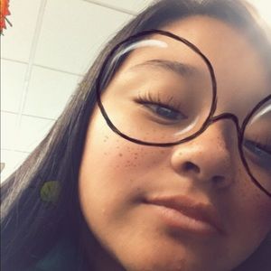 Meet your Posher, Stella